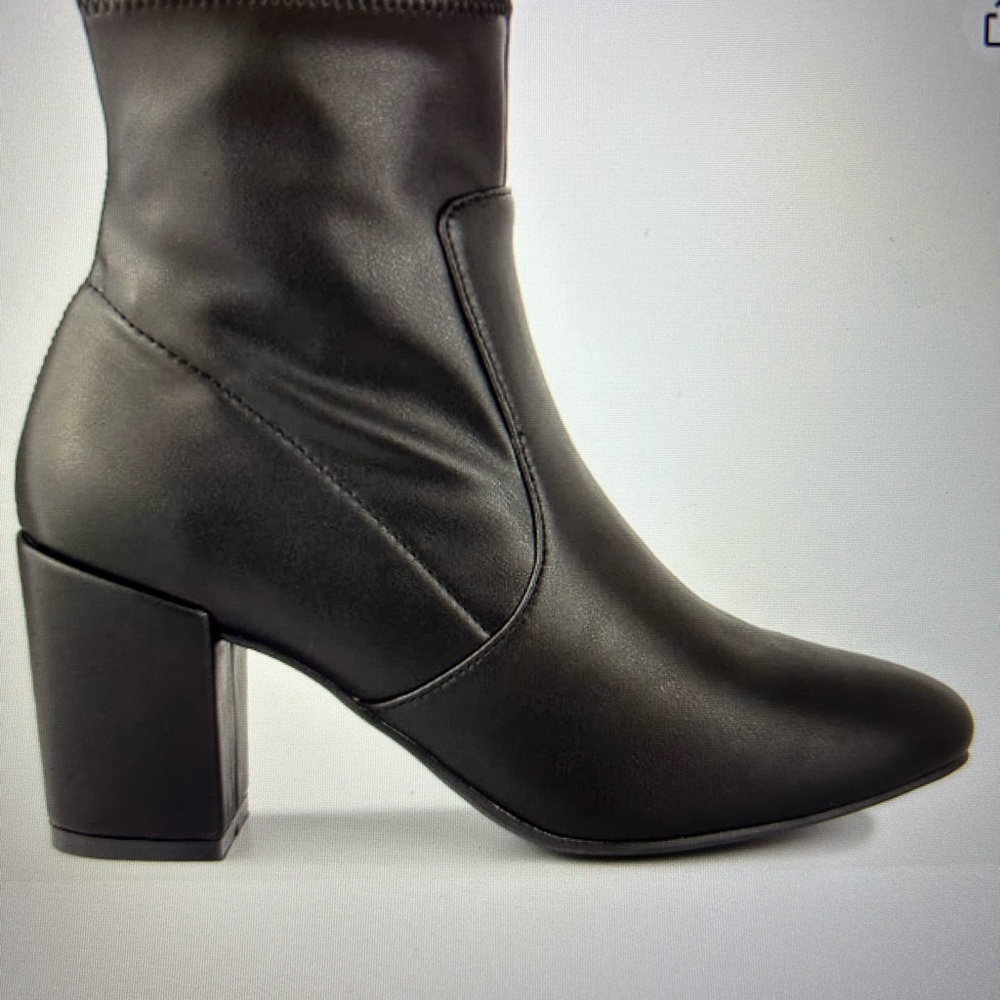 Women’s Black  boot- new w/o tags stretch ankle boot, round toe